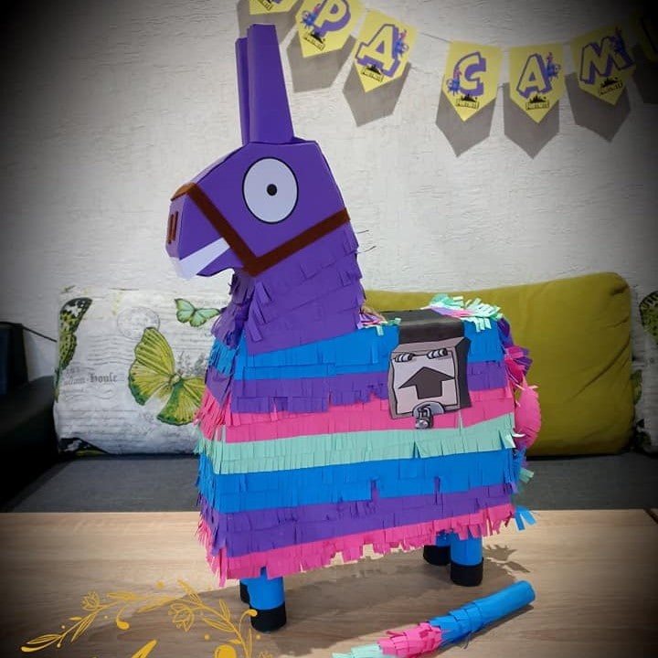 Пинята Fortnite Llama